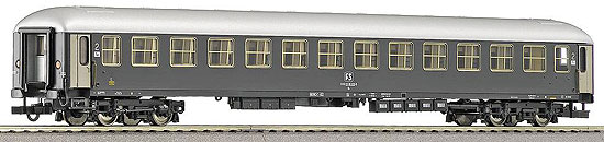 Passenger car 2nd class<br /><a href='images/pictures/Roco/45827.jpg' target='_blank'>Full size image</a>